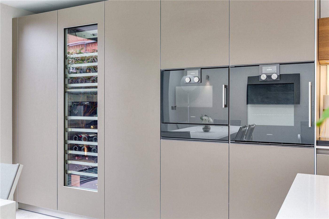 New Kings Road, Fulham/Parsons Green, London, SW6